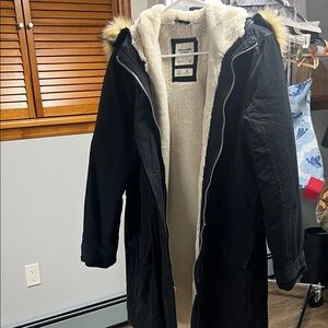 Abercrombie & Fitch Black Parka with Cream Sherpa Lining and Faux Fur Trim